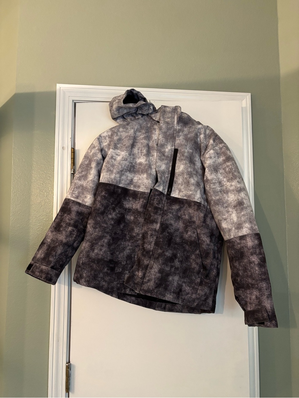 Pulse Youth Hooded Jacket in Heather Gray and Black